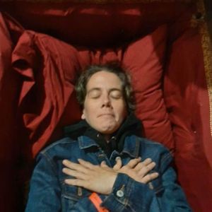 Meet your Posher, Leslie